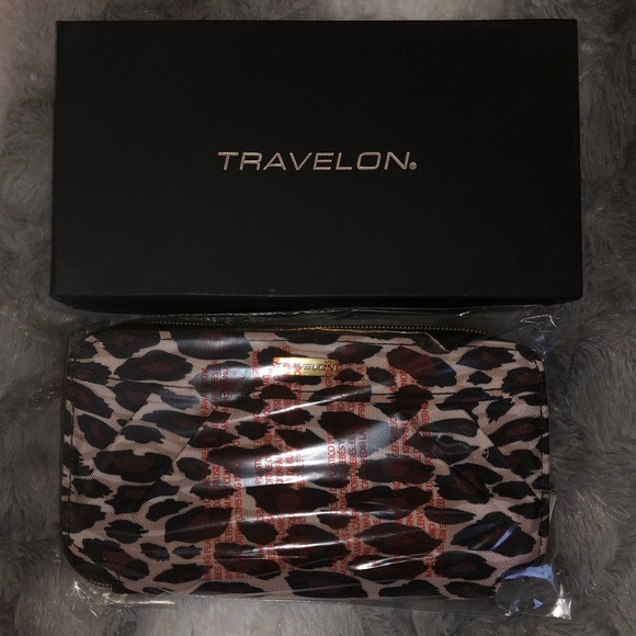 Travelon Handbags - 🔥FINAL PRICE🔥NWT Travelon Zip Around RFID Wallet